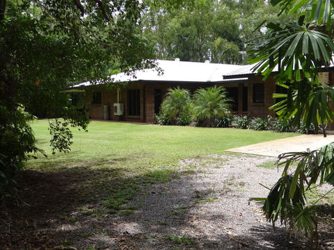 DARWIN'S SHADY ACRES RETREAT - Accommodation BNB 1