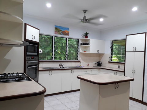 DARWIN'S SHADY ACRES RETREAT - Accommodation BNB 23