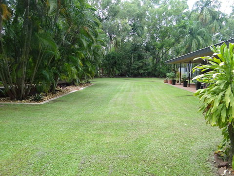 DARWIN'S SHADY ACRES RETREAT - Accommodation BNB 8