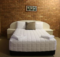 Golden Sands Motor Inn - Accommodation BNB