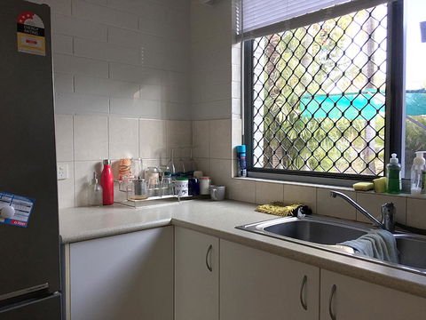Cozy Room For A Great Stay In Darwin - Excellent Location - Accommodation BNB 3