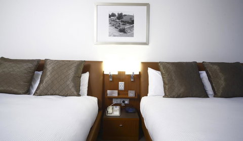 Novotel Canberra - Accommodation BNB 18