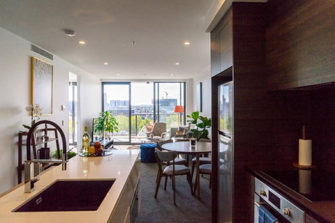 Highgate Executive Apartment City Walk Canberra - Accommodation BNB 12