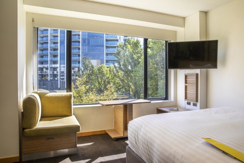 Crowne Plaza Canberra, An IHG Hotel - Accommodation BNB 14