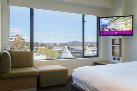 Crowne Plaza Canberra, An IHG Hotel - Accommodation BNB 19
