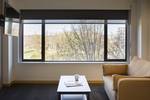 Crowne Plaza Canberra, An IHG Hotel - Accommodation BNB 29