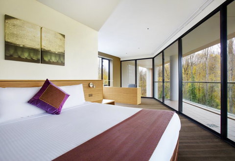 Crowne Plaza Canberra, An IHG Hotel - Accommodation BNB 43