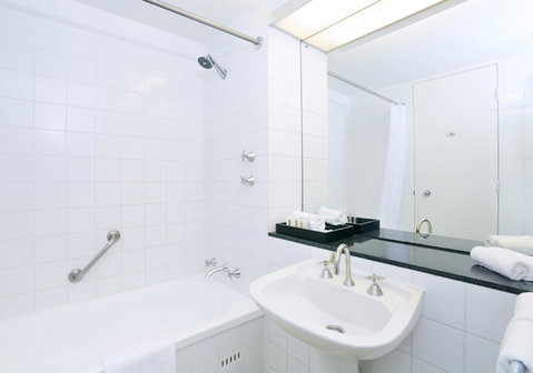 Crowne Plaza Canberra, An IHG Hotel - Accommodation BNB 25
