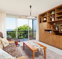 Bondi Apt. for 4 with Panoramic Ocean and Park Views - Accommodation BNB