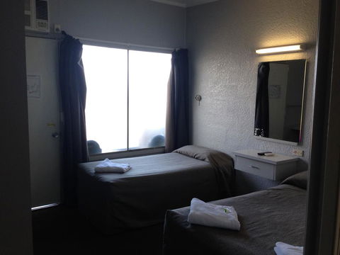 Boomerang Hotel - Accommodation BNB 0