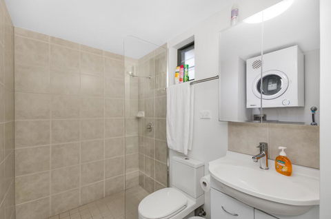BOUTIQUE APARTMENTS BEACH LOCATION - Accommodation BNB 2
