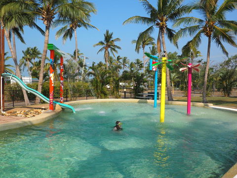 Bowen Holiday Park - Accommodation BNB 0