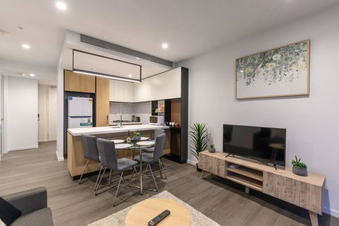 Box Hill Brand New Park View 2 Bedroom Apartment - Accommodation BNB 3