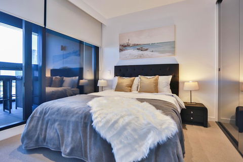 Box Hill Central Sky One Apartment - Accommodation BNB 1