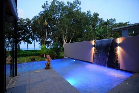 Bramston Beach - Luxury Holiday House - Accommodation BNB 3