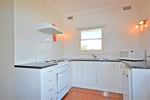 Breakers 4 2 Hill Street - Accommodation BNB 2