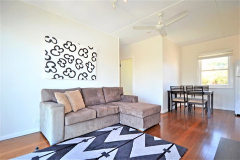 Breakers 6 2 Hill Street - Accommodation BNB 1