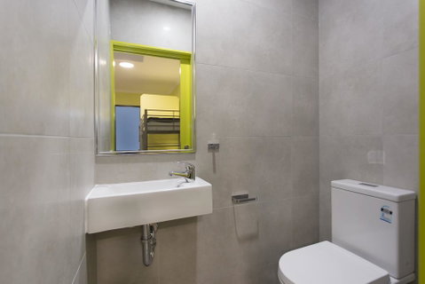 Breeze Lodge - Accommodation BNB 2