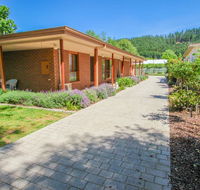 Bright Country Home - Accommodation BNB