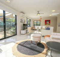 Bright Uptown - Accommodation BNB