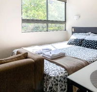 Brisbane City Resort Style Studio Waterfront Apartment - WINTER SPECIAL - Accommodation BNB