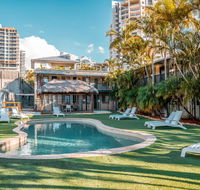 Budds In Surfers Backpackers - Accommodation BNB