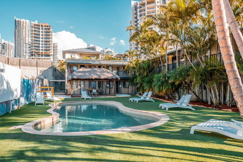 Budds In Surfers Backpackers - Accommodation BNB 0