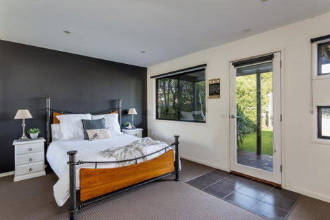Bungalow On The Coast - Accommodation BNB 3