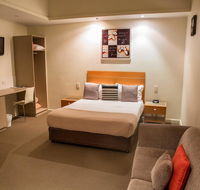 Burkes Hotel Motel - Accommodation BNB