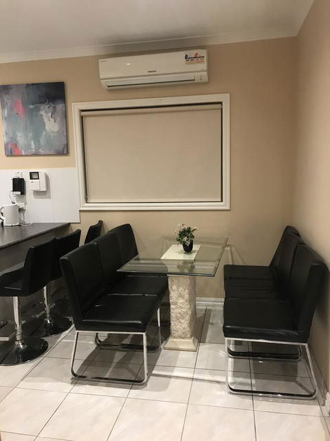 Cairnlea St Albans Townhouse - Accommodation BNB 1