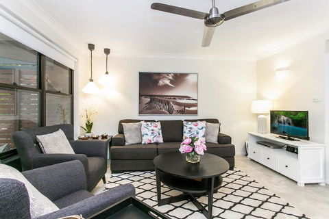 Calinda Sol 2 @ Clarkes Beach - Accommodation BNB 0