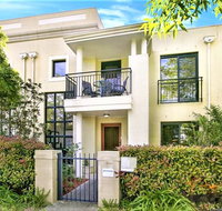 Campbelltown Most Sought After Park Central Home - Accommodation BNB