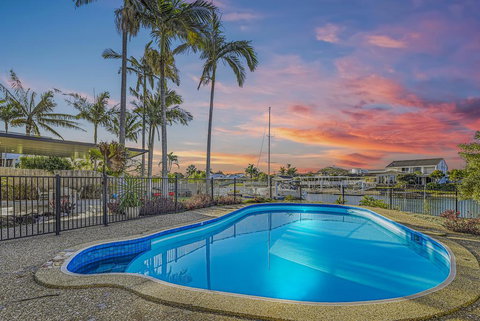 CANAL HOME NEAR MOOLOOLABA - Accommodation BNB 1