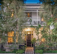 Captains Retreat Apartments and Cottages - Accommodation BNB