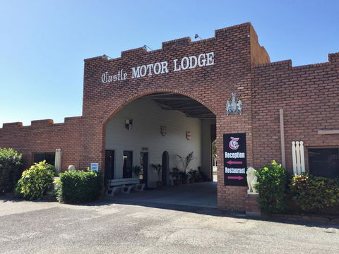 Castle Motor Lodge - Accommodation BNB 0