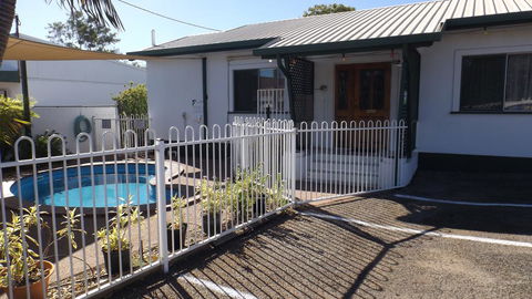 Central Point Motel - Accommodation BNB 1