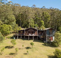 Chalet Beaumont - alluring appeal  stunning views - Accommodation BNB