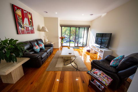 Champagne Stays Apartment - Accommodation BNB 1