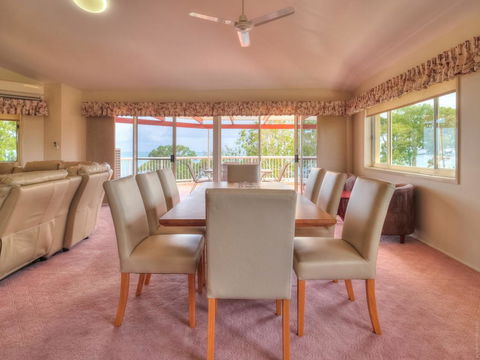 Charlton Apartments On The Esplanade - Accommodation BNB 3