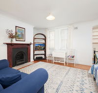 Charming Centrally Located 2 Bedroom Accommodation - Accommodation BNB
