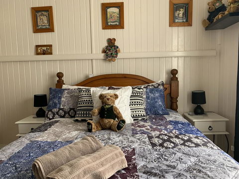 Cherry Blossom Cottage - Accommodation BNB 0