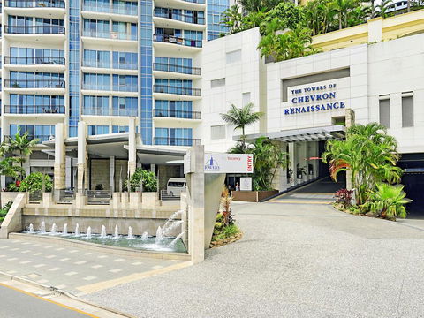 Chevron Renaissance 2 Bedroom Apartment - Accommodation BNB 2