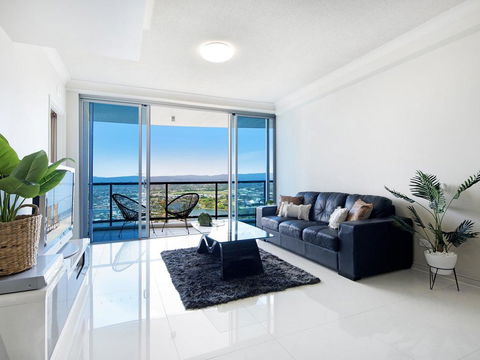 Chevron Renaissance 2 Bedroom Apartment - Accommodation BNB 0