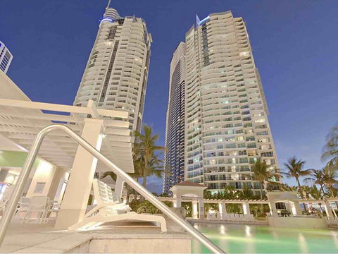 Chevron Renaissance Towers - Accommodation BNB 2