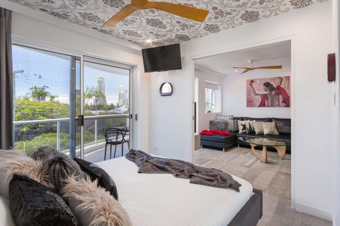 Chevron Sails - Accommodation BNB 3