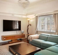 Chic 2 Bedroom Ground Floor Apartment In Trendy New Farm - Accommodation BNB