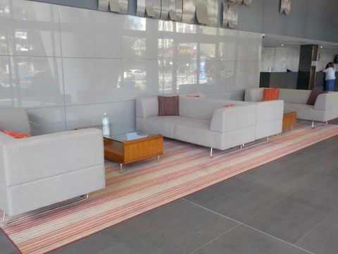 Circle On Cavill - HR Surfers Paradise - Accommodation BNB 3