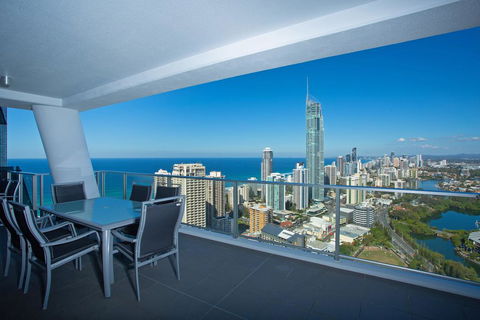 Circle On Cavill - Private Apartments - Accommodation BNB 0