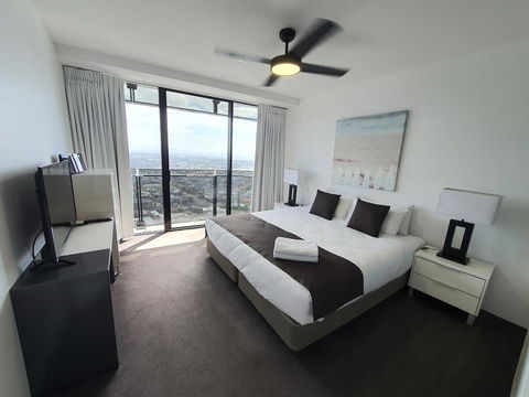 Circle On Cavill 2316 - Accommodation BNB 0