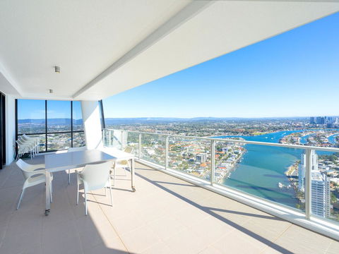 Circle On Cavill 52nd Floor Spacious Skyhome Apartment - Accommodation BNB 0